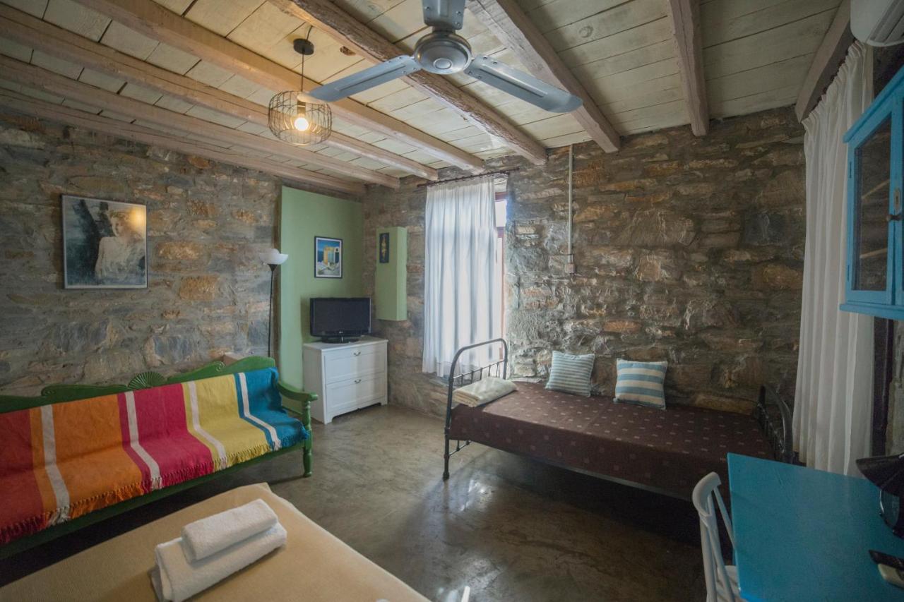 Pyrgos Traditional Village Agios Kirykos  Ngoại thất bức ảnh