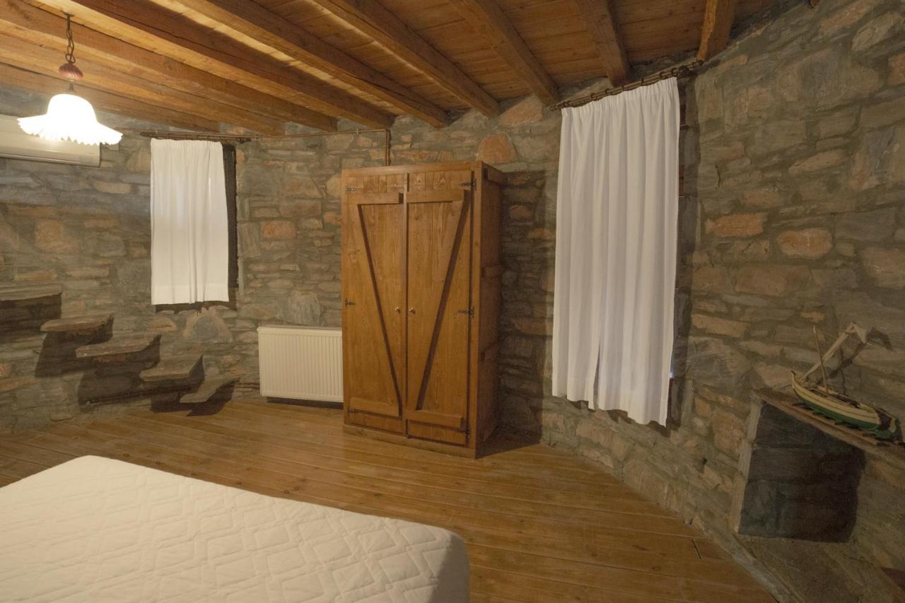 Pyrgos Traditional Village Agios Kirykos  Ngoại thất bức ảnh