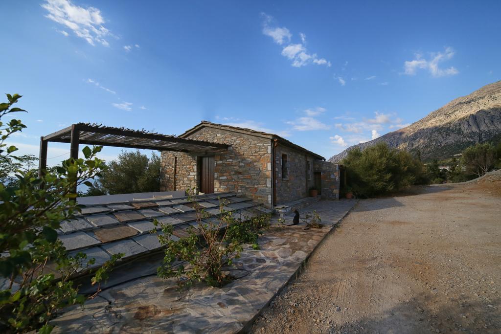 Pyrgos Traditional Village Agios Kirykos  Ngoại thất bức ảnh